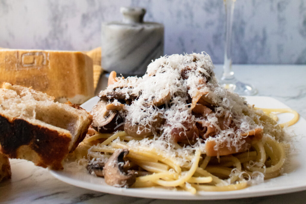 pasta de champiñones y jamon serrano